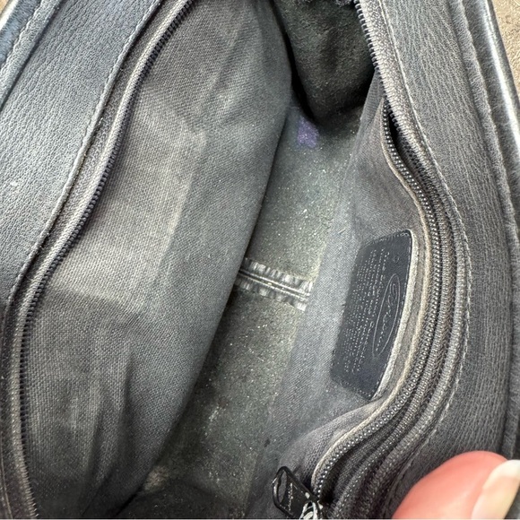 Vintage Brighton Leather Shoulder Bag - Picture 5 of 16